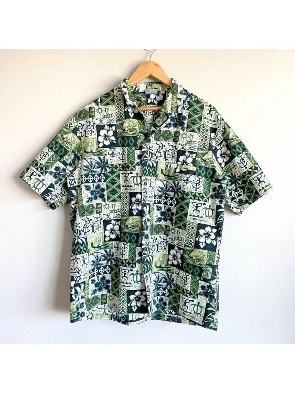 Royal Creations Hawaiian Shirt Sz L Hawaii Made Green Flower Palm Trees Pocket